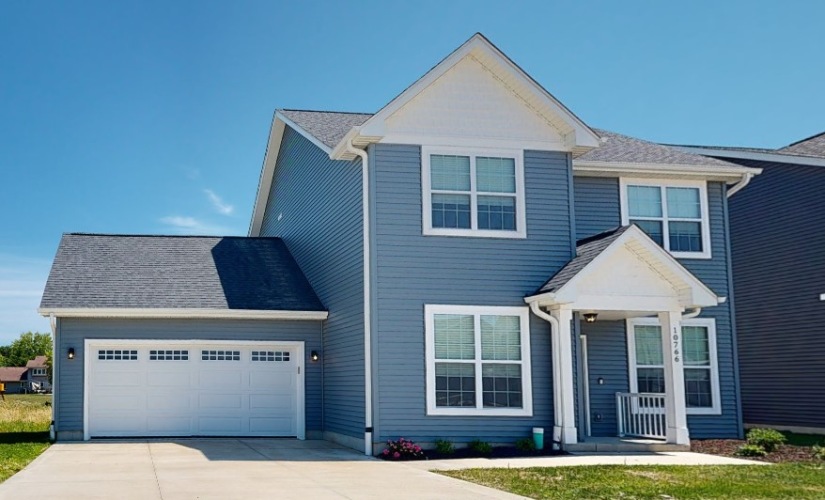 Elin2 - 3 bedroom floorplan layout with 2.5 bathrooms and 1736 square feet