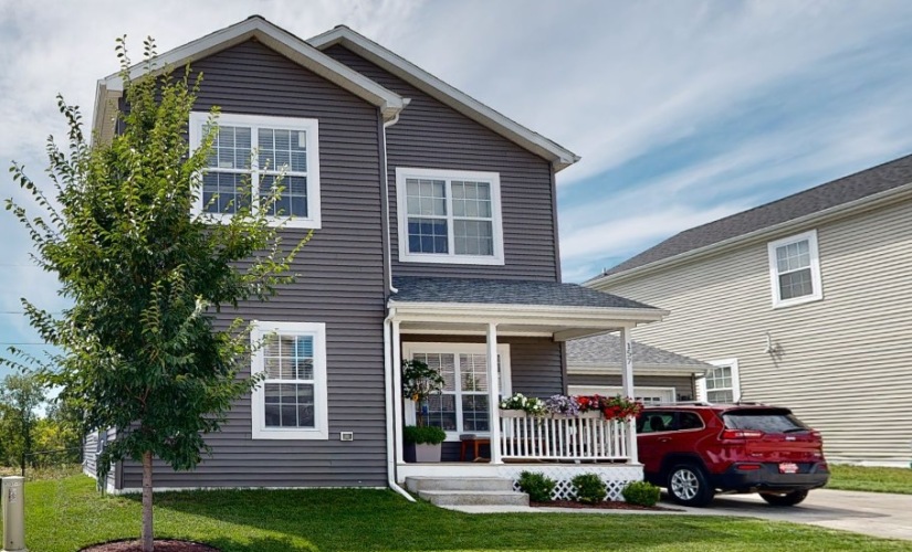 Sienna1 - 3 bedroom floorplan layout with 2.5 bathrooms and 2077 square feet