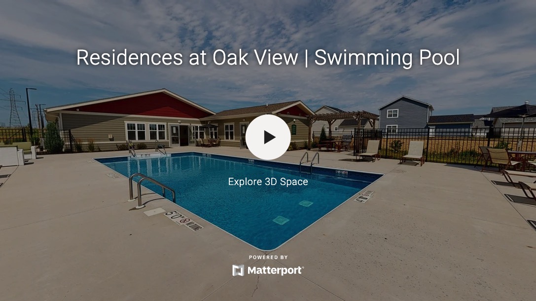 Residence at Oak View | Swimming Pool